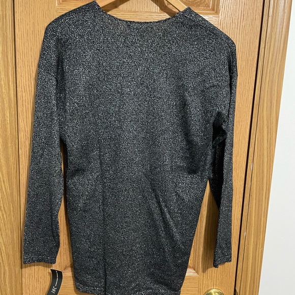 Sweater - Picture 2 of 4